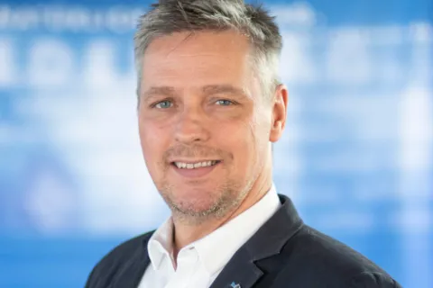 Stadtwerkemitarbeiter Tilo Labs vom Fernwärme-Team