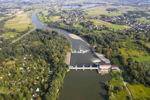 Laufkraftwerk erzeugt Strom