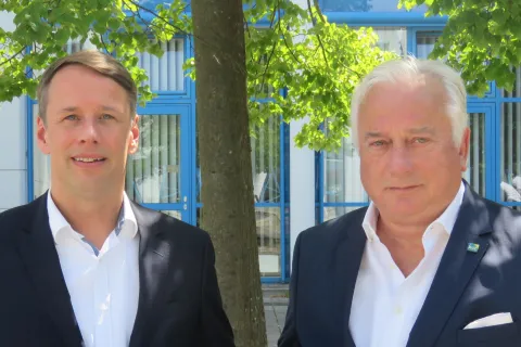 Gemeinschaftsbild der Geschäftsführung der Stadtwerke Schwerin GmbH Dr. Josef Wolf (Vorsitzender) und Hanno Nispel