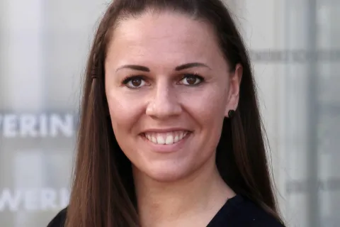 Vergabemanagerin Stefanie Wissel