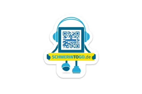 blaues Strichmännchen hält QR-Code in den Händen