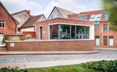 Blick auf den Glasfaser-Infopoint in Schwerin.