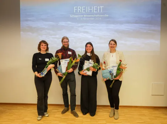 Gruppenbild mit den Preisträgern des Innovationspreises.