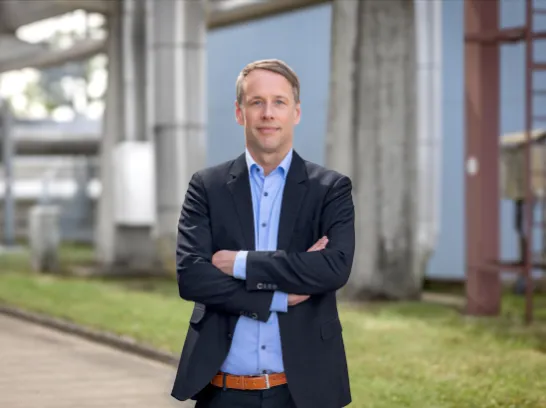 Portrait vom Stadtwerke Geschäftsführer Hanno Nispel